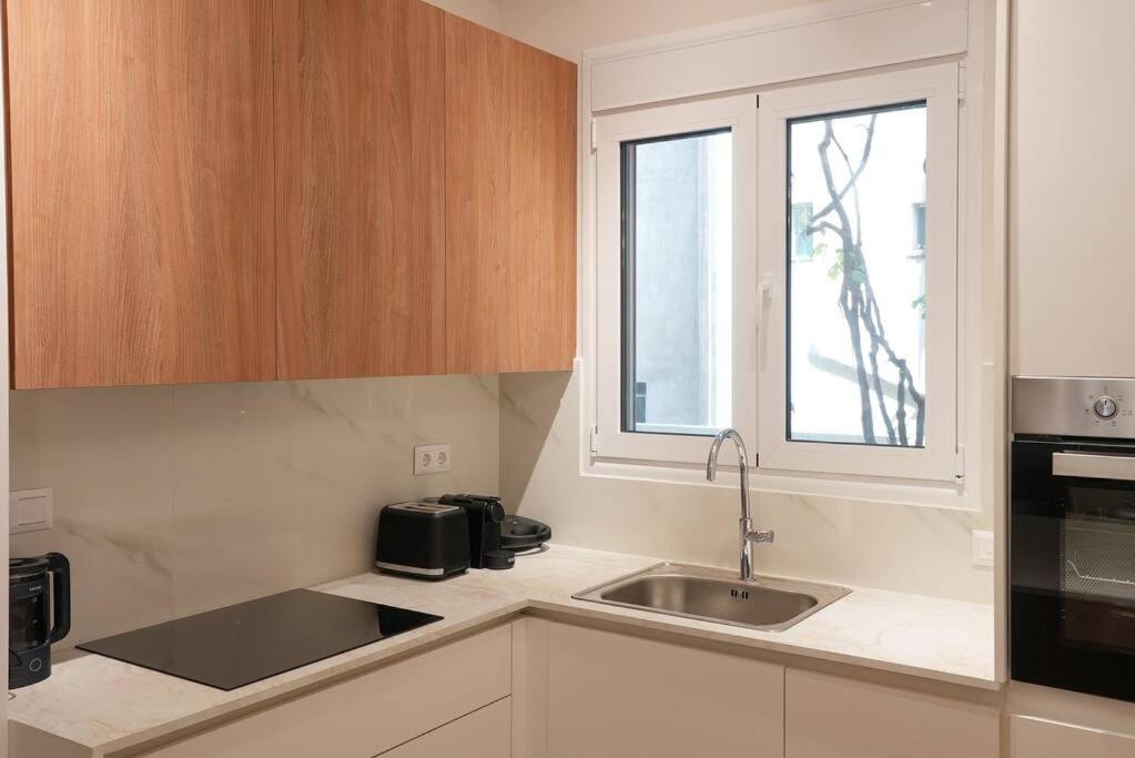 The Downtown Oasis 4' To Panormou Metro Station Apartamento Atenas Exterior foto