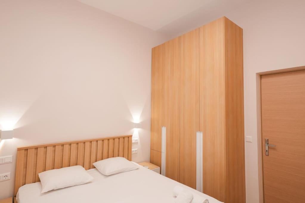 The Downtown Oasis 4' To Panormou Metro Station Apartamento Atenas Exterior foto